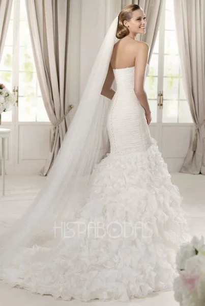 Exclusive Preview Pronovias Davinia